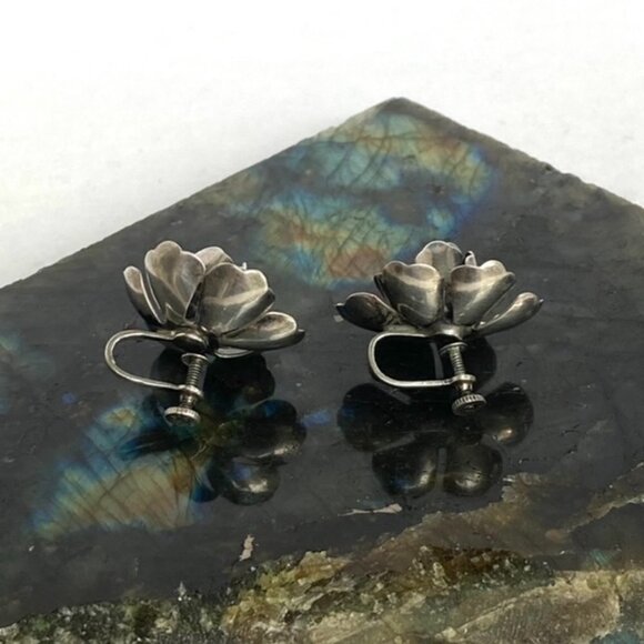 VTG Sterling Silver 925 0.89" 3D Oxidized Layered Flower Screw Back Earrings 8g - Picture 4 of 16